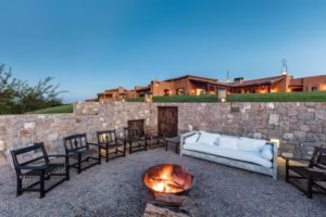 Luxury dove hunting lodge Córdoba Argentina — cozy reading and relaxation area