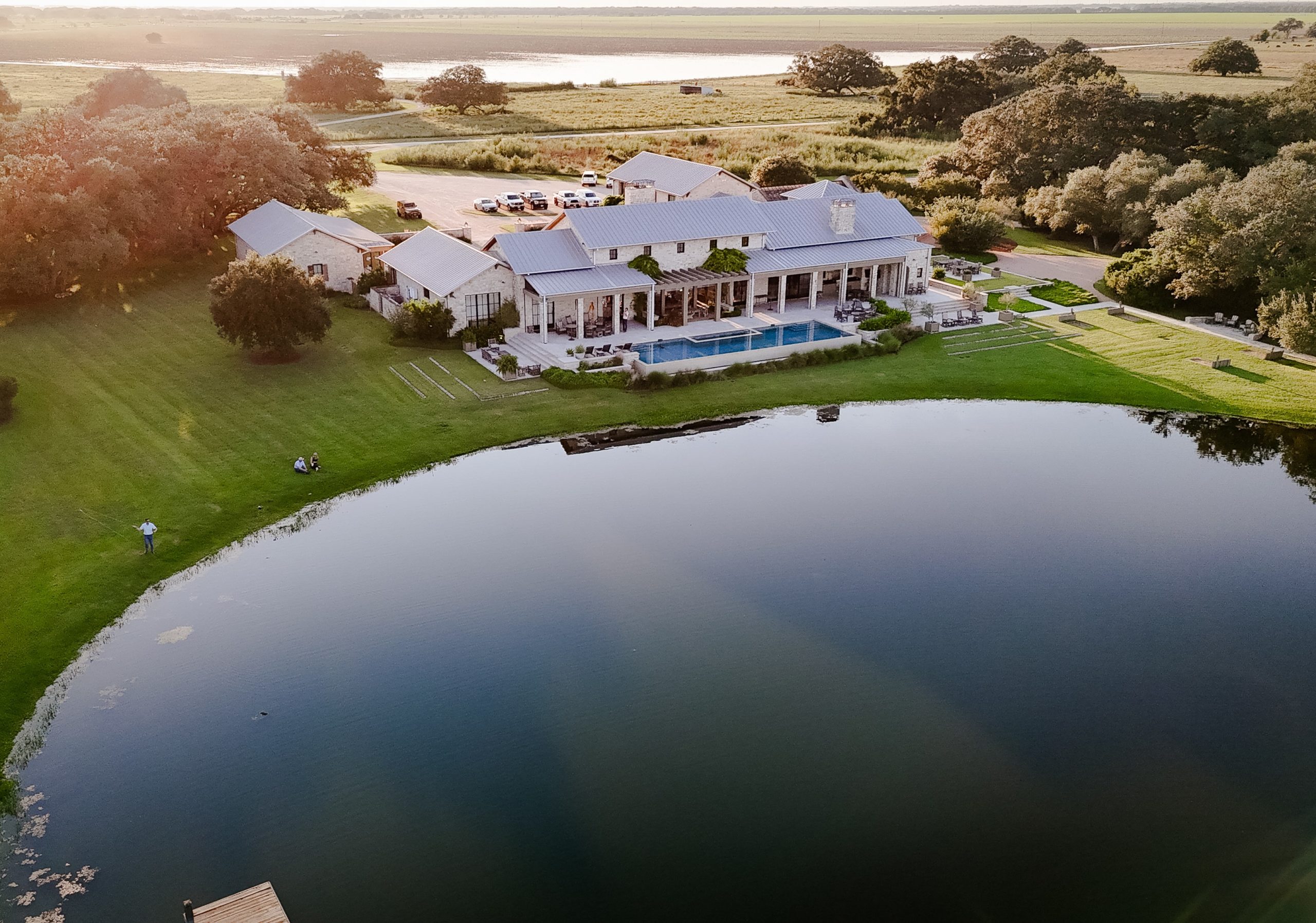 Texas Luxury Duck, Upland, Fishing Lodge